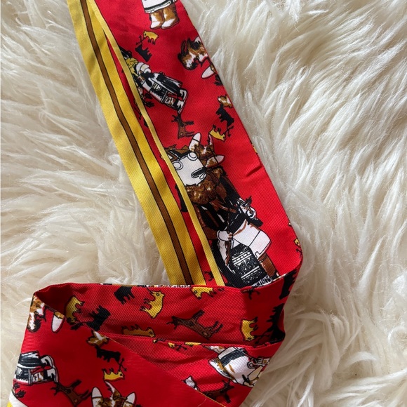 Twilly silk 💯 with orange and red color - Picture 4 of 5